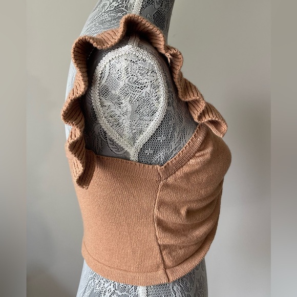 Frill Sleeve Knitted Crop Top - Picture 4 of 7
